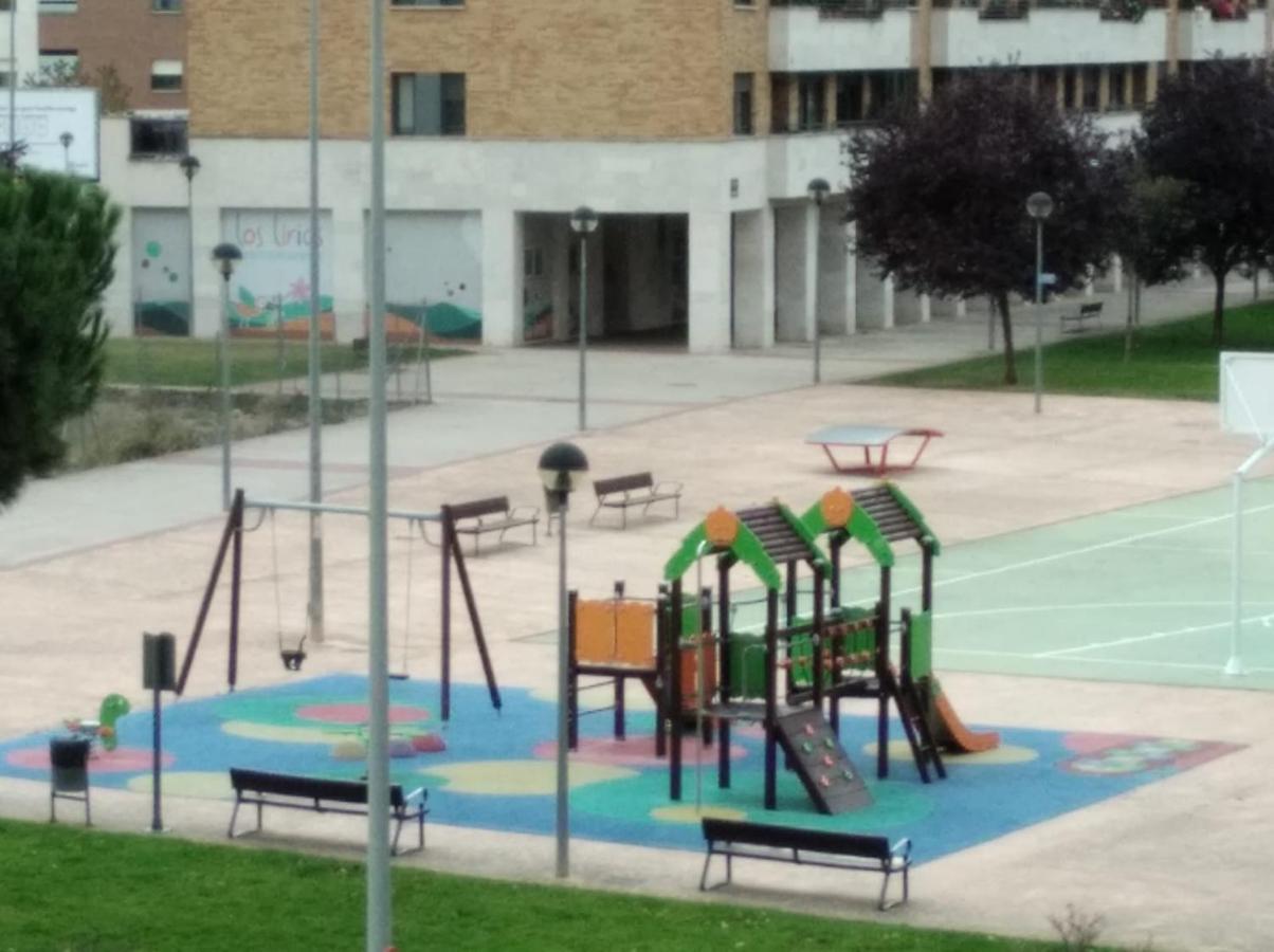 Apartamento Los Lirios Logrono Logroño Exterior foto